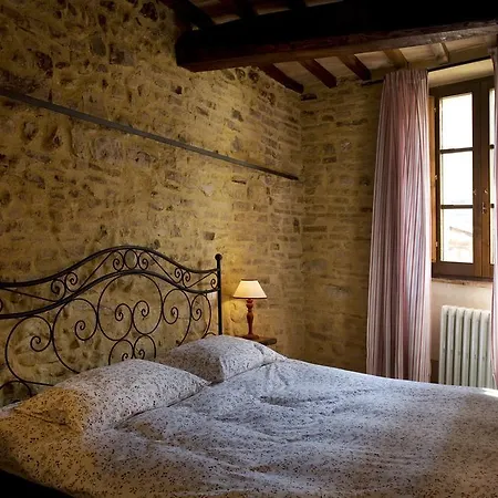 L'arco Romanico Apartmán