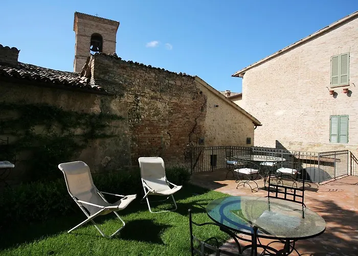 L'arco Romanico * Montefalco